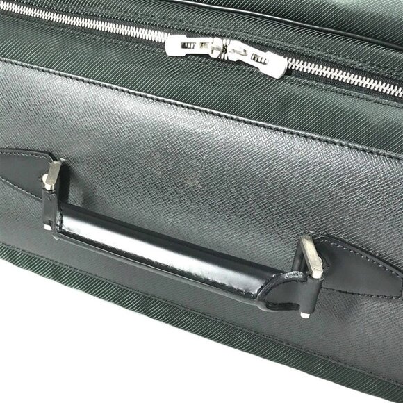 LOUIS VUITTON M30704 Taiga Portable Cinq Centre Garment Case, 2-Way Hand Bag - Picture 8 of 15